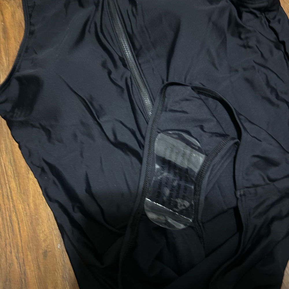 Quince Italian Zip-Front One-Piece Swimsuit in Black Women’s Size Large NWT - Picture 10 of 11